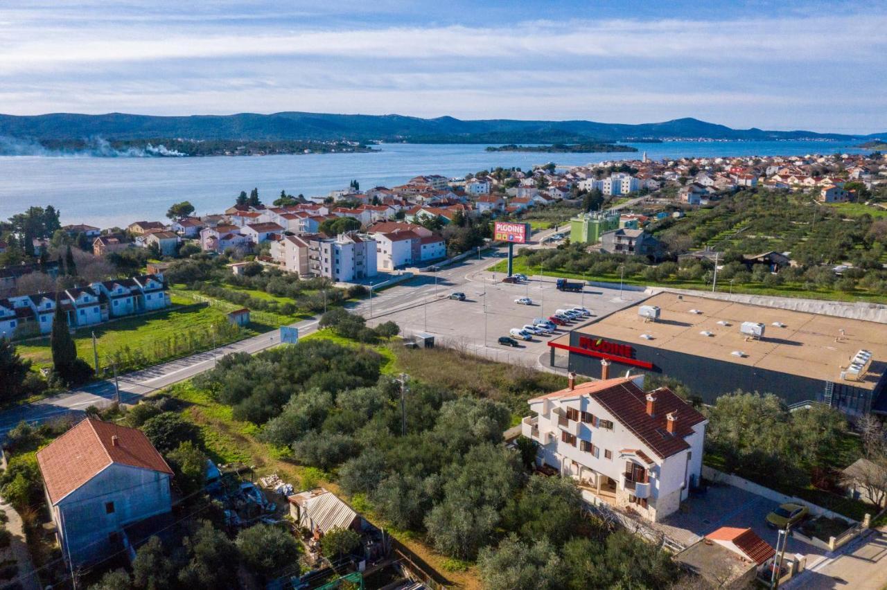 Villa Slavica Sveti Filip i Jakov Exterior foto